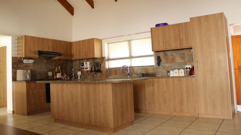 3 Bedroom Property for Sale in Sandy Point Western Cape